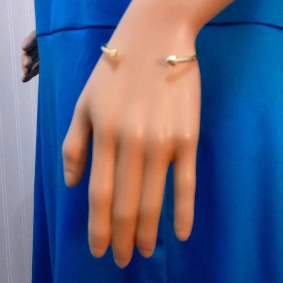 HP NEW Melinda Maria Heart & Arrow Bangle - Picture 2 of 5